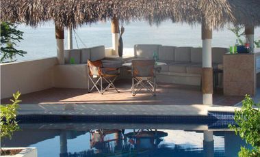 CASA EN VENTA CON VISTA AL LAGO 