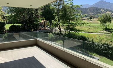 Casa en arriendo en Lo Barnechea/ Valle Escondido