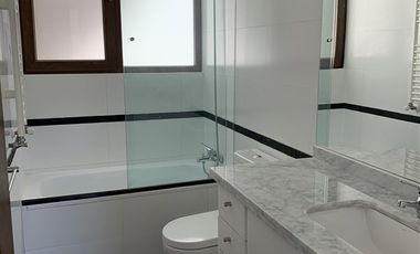Casa en arriendo en Lo Barnechea/ Valle Escondido