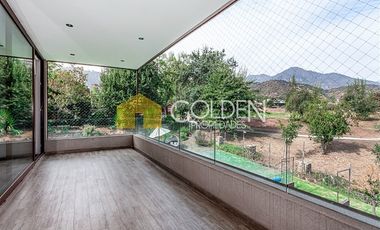 Casa en arriendo en Lo Barnechea/ Valle Escondido
