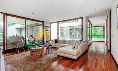 Casa en arriendo en Lo Barnechea/ Valle Escondido