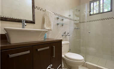 SE ALQUILA CASA TOTALMENTE INDEPENDIENTE EN ANCÓN (5)