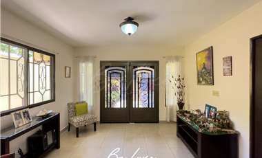 SE ALQUILA CASA TOTALMENTE INDEPENDIENTE EN ANCÓN (5)