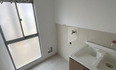 apartamento en arriendo/venta en cenabastos. Cod V1224