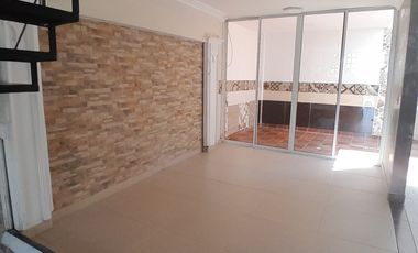 casa en arriendo en miradores del conde. Cod A35081