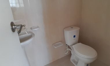 casa en arriendo en miradores del conde. Cod A35081