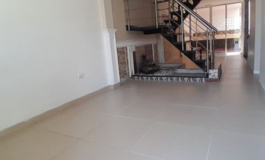 casa en arriendo en miradores del conde. Cod A35081