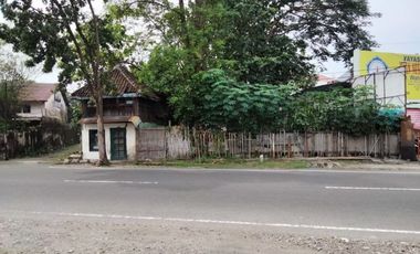 Tanah Pekarangan di Jl Dr. Wahidin Sudiro husodo Solo