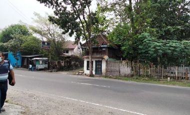 Tanah Pekarangan di Jl Dr. Wahidin Sudiro husodo Solo