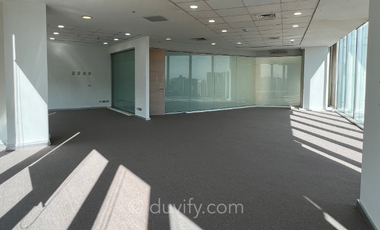 Oficina en Arriendo en Edificio Parque Araucano