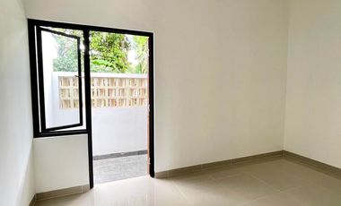 Rumah Luas 2 Lt SHM 15 Menit ke Gerbang Tol Jati Warna 1 J-38304