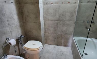 Departamento con cochera en VENTA