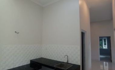 DIJUAL RUMAH TOWNHOUSE MEWAH DI JOGJA DEKAT MALL AMPLAZ