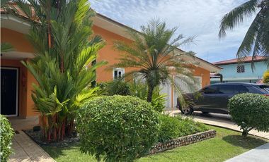 Casa en Venta- San Marino Ocean Front