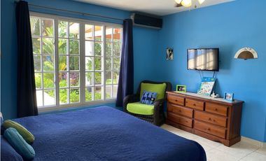 Casa en Venta- San Marino Ocean Front