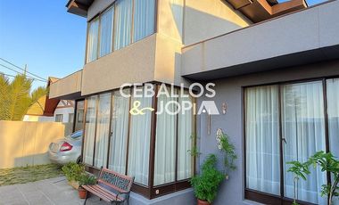 Casa en arriendo de 4 dorm. en Quilpué