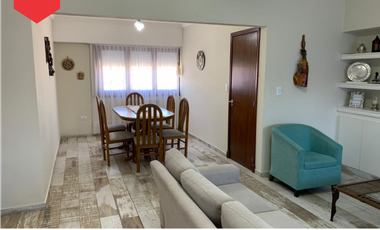 Departamento (Calle Av. Kelly y 21)
