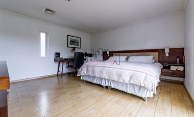 Oportunidad!! Casa en venta 5D/5B en Colina