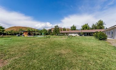 Oportunidad!! Casa en venta 5D/5B en Colina