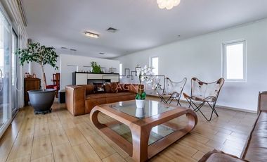 Oportunidad!! Casa en venta 5D/5B en Colina