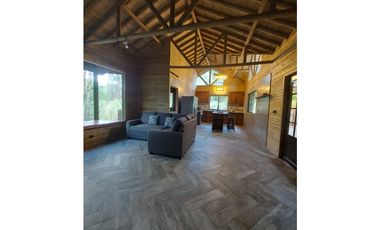 VENTA o aquiler CASA NUEVA 5 REC EN ALTOS DEL MARIA