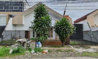 Rumah disewakan di Sukolilo, Surabaya