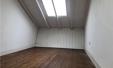 Casa con piscina y amplio quincho barrio Constitución