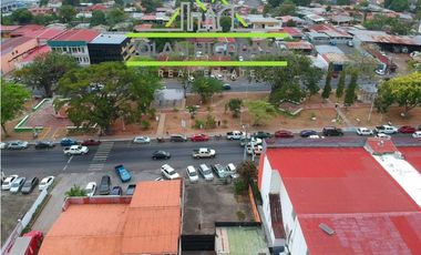 Se Vende Terreno en el Centro de Chorrera