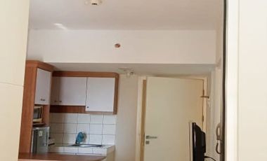 Disewa Apartemen Springlake 3BR Furnish Bagus View Pool