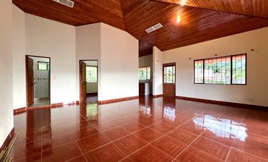 apartamento en arriendo en centro sector la gloria. Cod A9763517