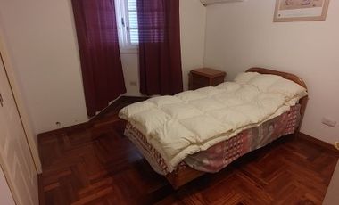 Importante Casa de bonito estilo, ubicada en Alzaga 1390 Temperley