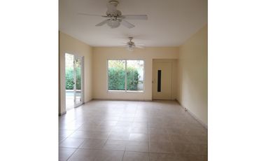 VENTA CASA COSTA DEL ESTE