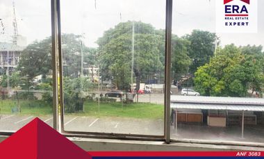 Disewakan Ruko 3 Lantai Lokasi Strategis