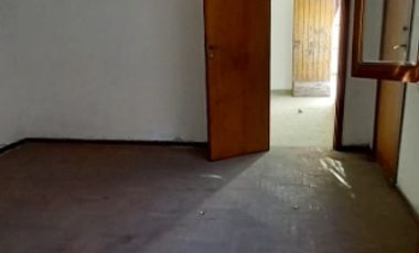 Casa con Departamento en venta en Bernal Oeste