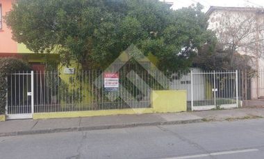 Casa en Venta en ISABEL RIQUELME CON GLUCK