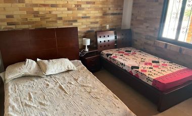 Venta de Casa Campestre vía a la Mesa de Los Santos - C.R. Altamira. Cod V7367