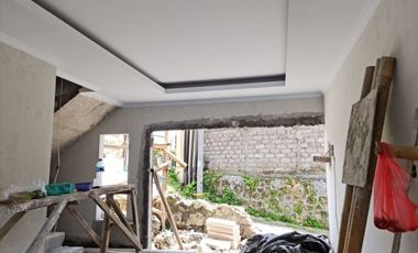 RUMAH MURAH SEMI VILLA 2 LANTAI MINIMALIS TYPE 106/100 3 MENIT DARI GARUDA WISNU KENCANA