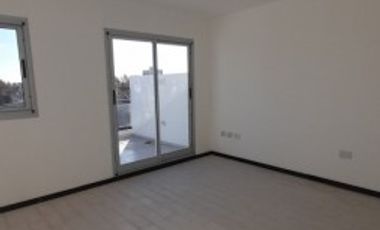 2 ambientes en dos plantas/ Con terraza,Balcon  y cochera