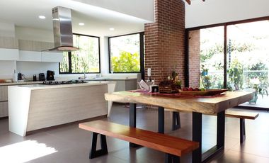 PR15439 Casa en renta en el sector de Loma Escobero