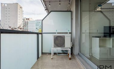 Venta de 1 ambiente a metros de Av. Libertador con amplio balcón!