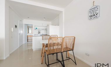 Venta de 1 ambiente a metros de Av. Libertador con amplio balcón!