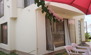 casa en venta en la mesa. Cod V12463