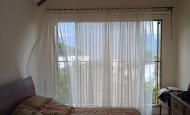 casa en venta en la mesa. Cod V12463