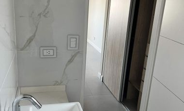 LANUS OESTE, 4 AMB. A ESTRENAR COCHERA AMENITIES