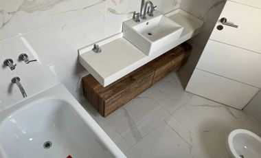 LANUS OESTE, 4 AMB. A ESTRENAR COCHERA AMENITIES