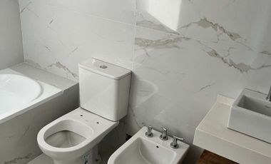 LANUS OESTE, 4 AMB. A ESTRENAR COCHERA AMENITIES