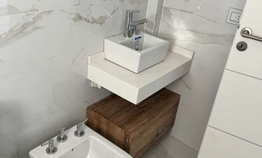 LANUS OESTE, 4 AMB. A ESTRENAR COCHERA AMENITIES