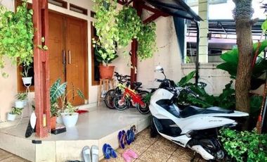 Rumah Karang Tengah Perumahan Cantik Strategis