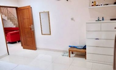 Rumah Karang Tengah Perumahan Cantik Strategis