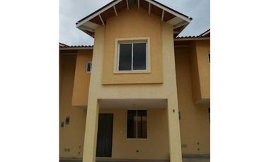 ALQUILER CASA PEDREGAL